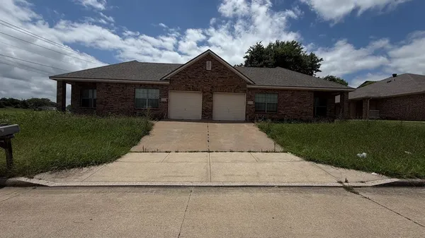 $339,900 | 7901 Marydean Avenue, Fort Worth, TX 76116