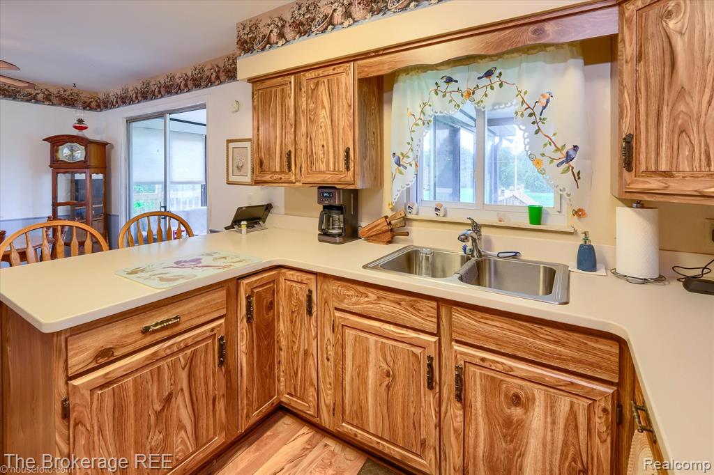 6129 Lake Road Millington, MI 48746 - Photo 17 of 47