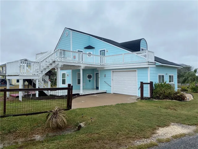 $355,000 | 101 Donna Lane, Rockport, TX 78382