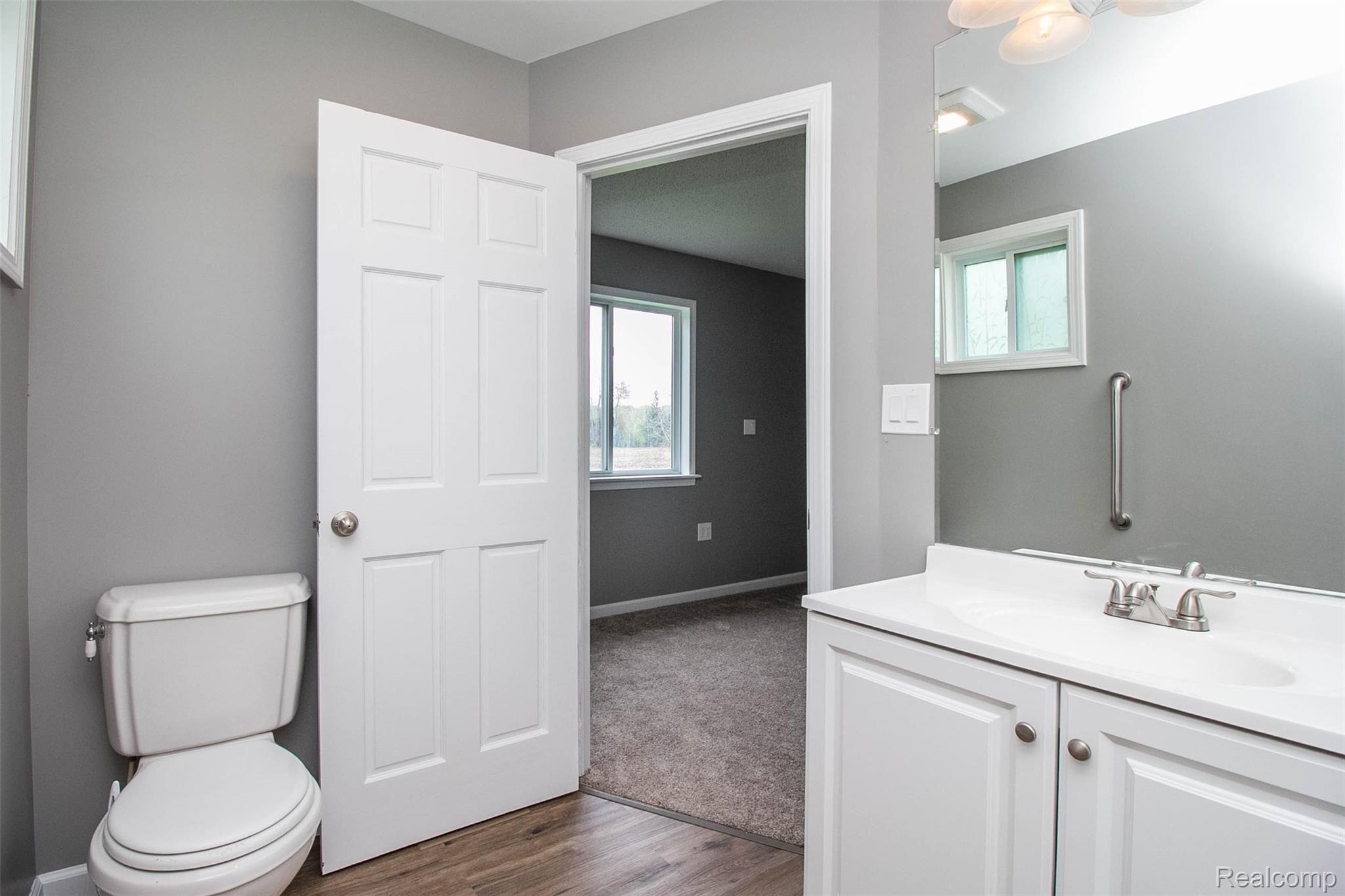 11280 Birch Run Road Birch Run, MI 48415 - Photo 16 of 29 18.jpg