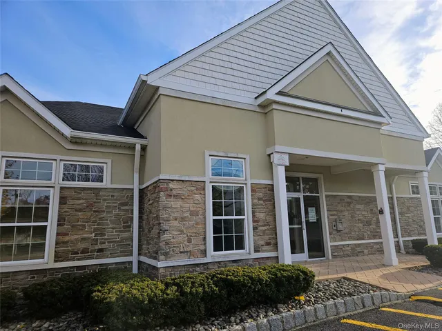 $2,500 | 934 Tower Ridge Circle, Middletown, NY 10941