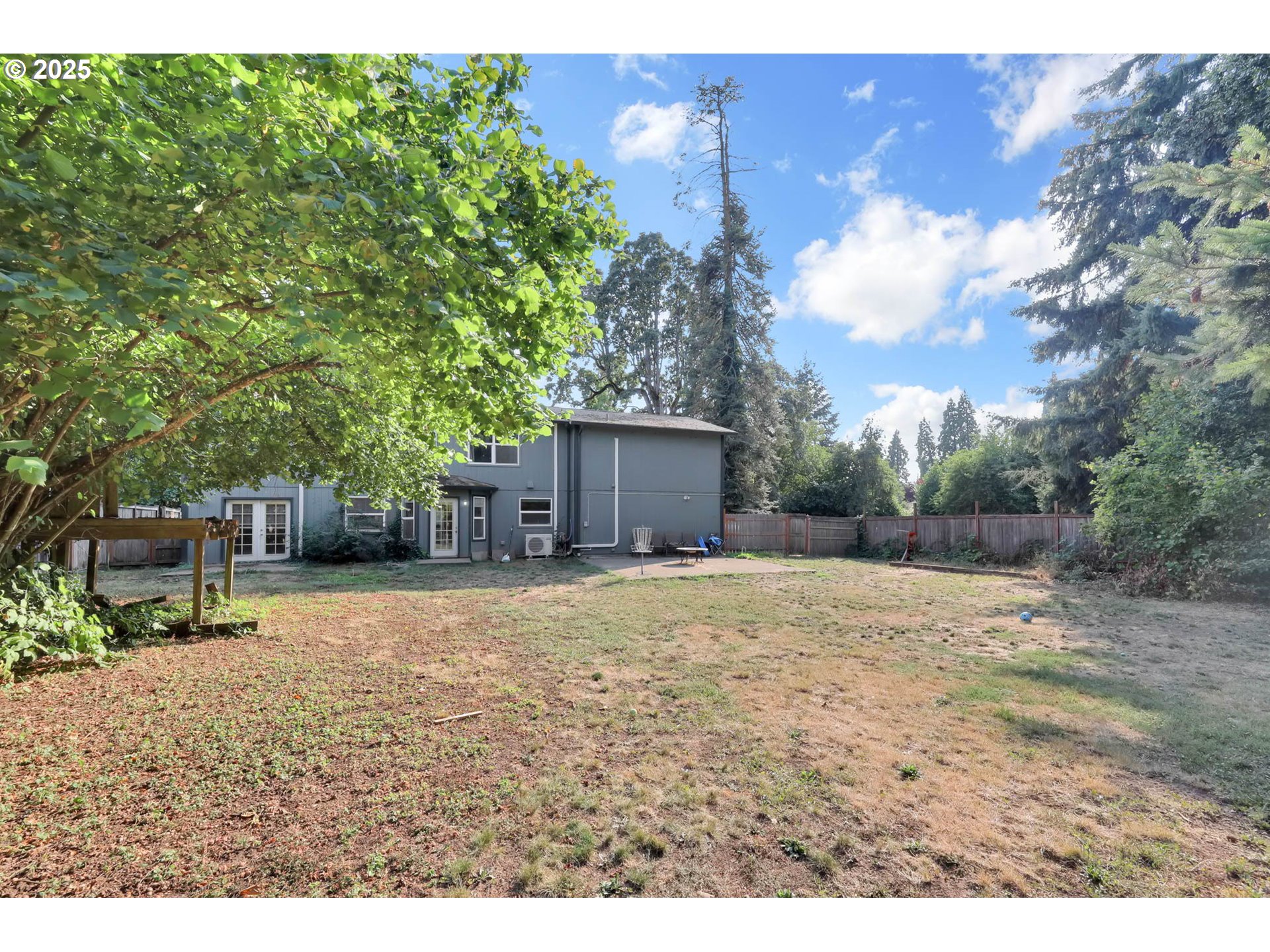 305 Irving Road Eugene, OR 97404 - Photo 48 of 48 Backyard