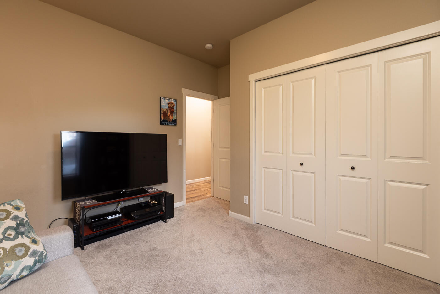 63790 Stanley Way Bend, OR 97701 - Photo 10 of 27 Second Bed