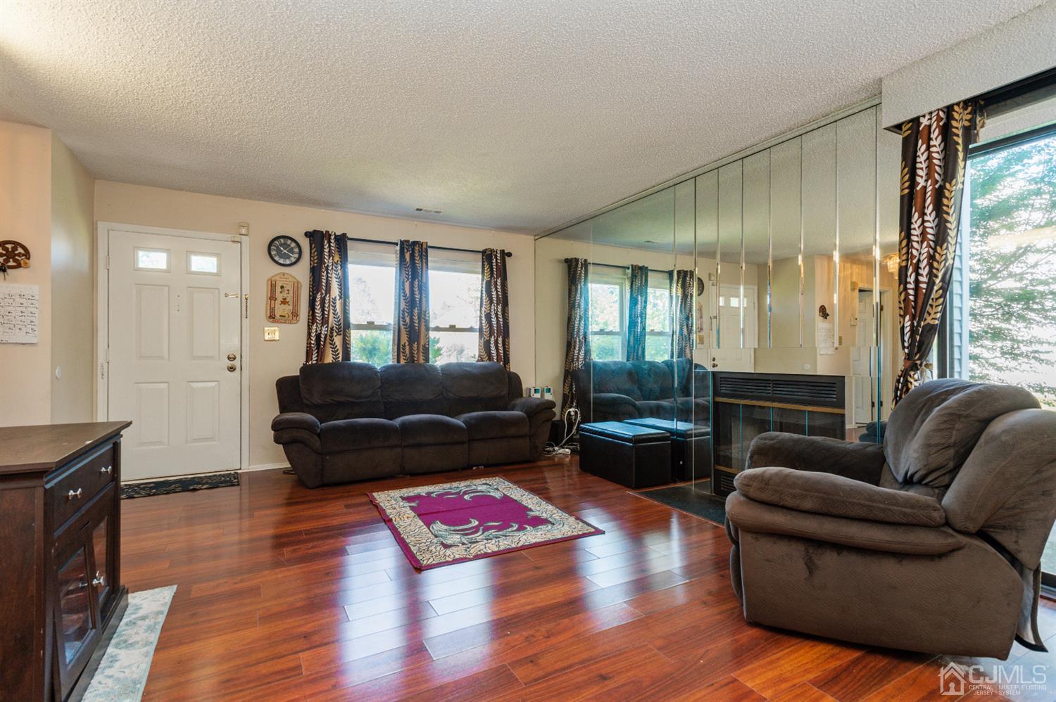 3 Rice Run East Brunswick, NJ 08816 - Photo 2 of 20 Gallery Image 2