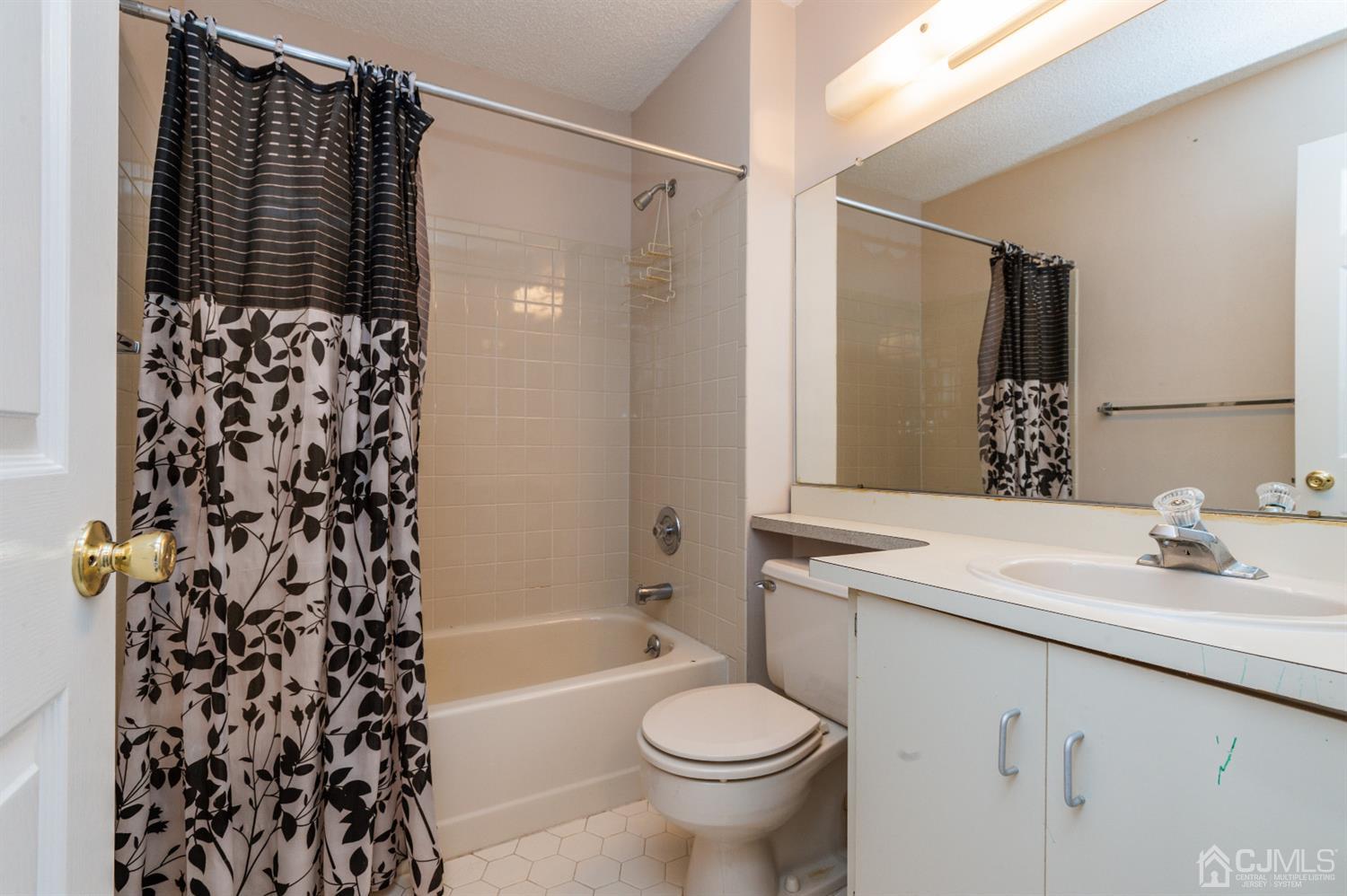 3 Rice Run East Brunswick, NJ 08816 - Photo 14 of 20 Gallery Image 14