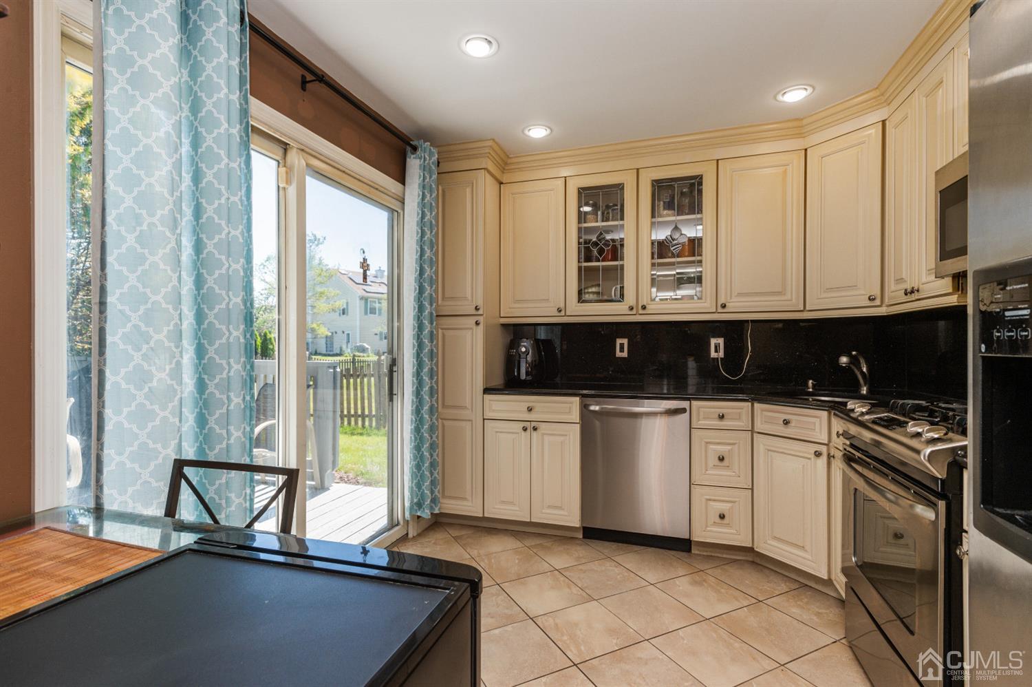 3 Rice Run East Brunswick, NJ 08816 - Photo 5 of 20 Gallery Image 5