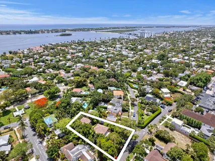 $3,100,000 | 333 Marlborough Road, West Palm Beach, FL 33405