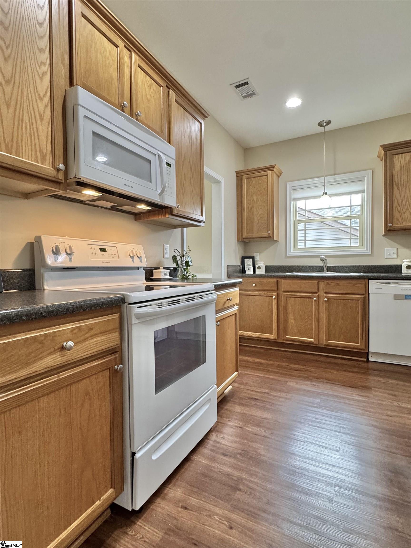 305 Linden Hall Lane Easley, SC 29640 - Photo 11 of 28