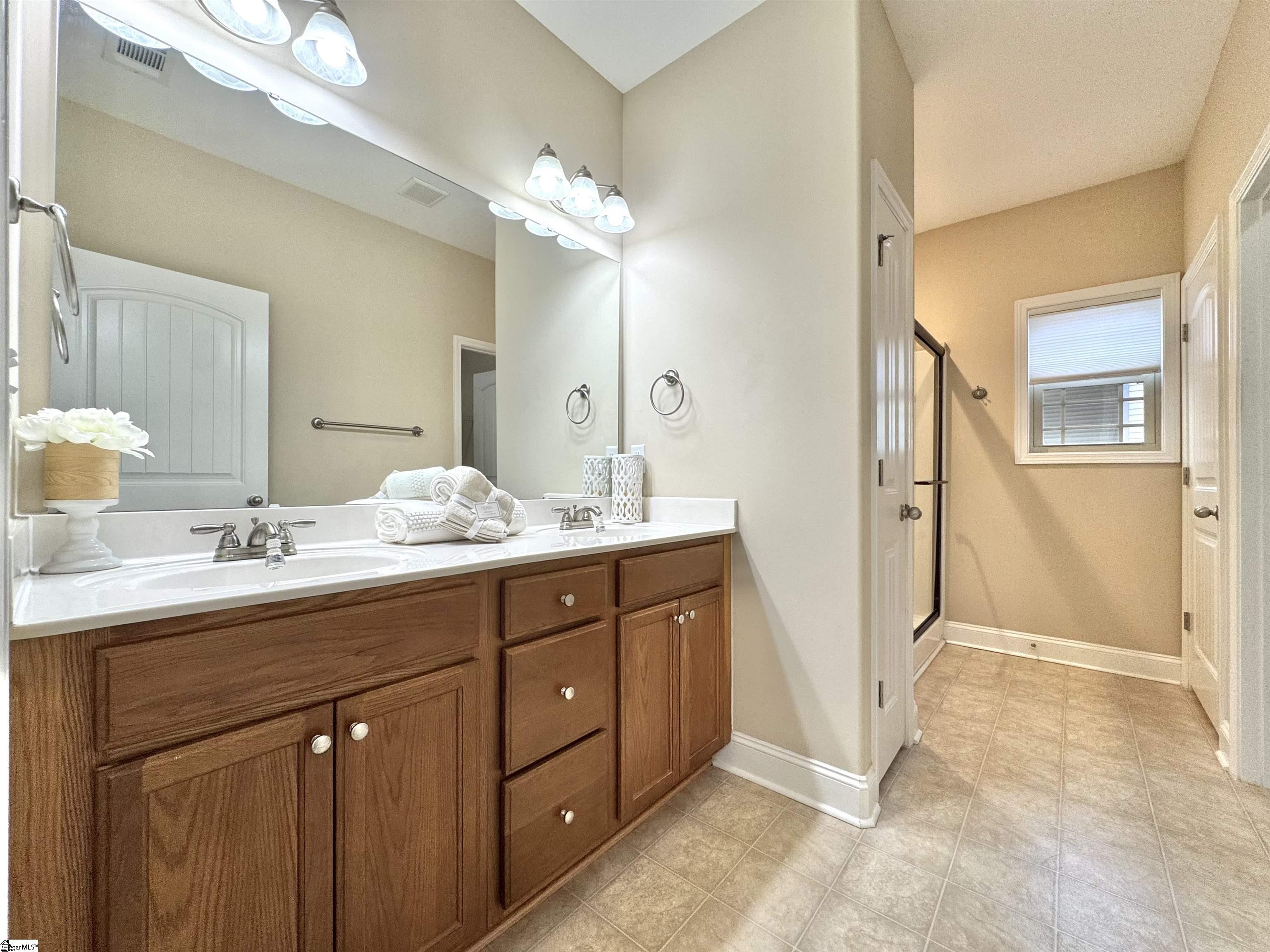 305 Linden Hall Lane Easley, SC 29640 - Photo 16 of 28