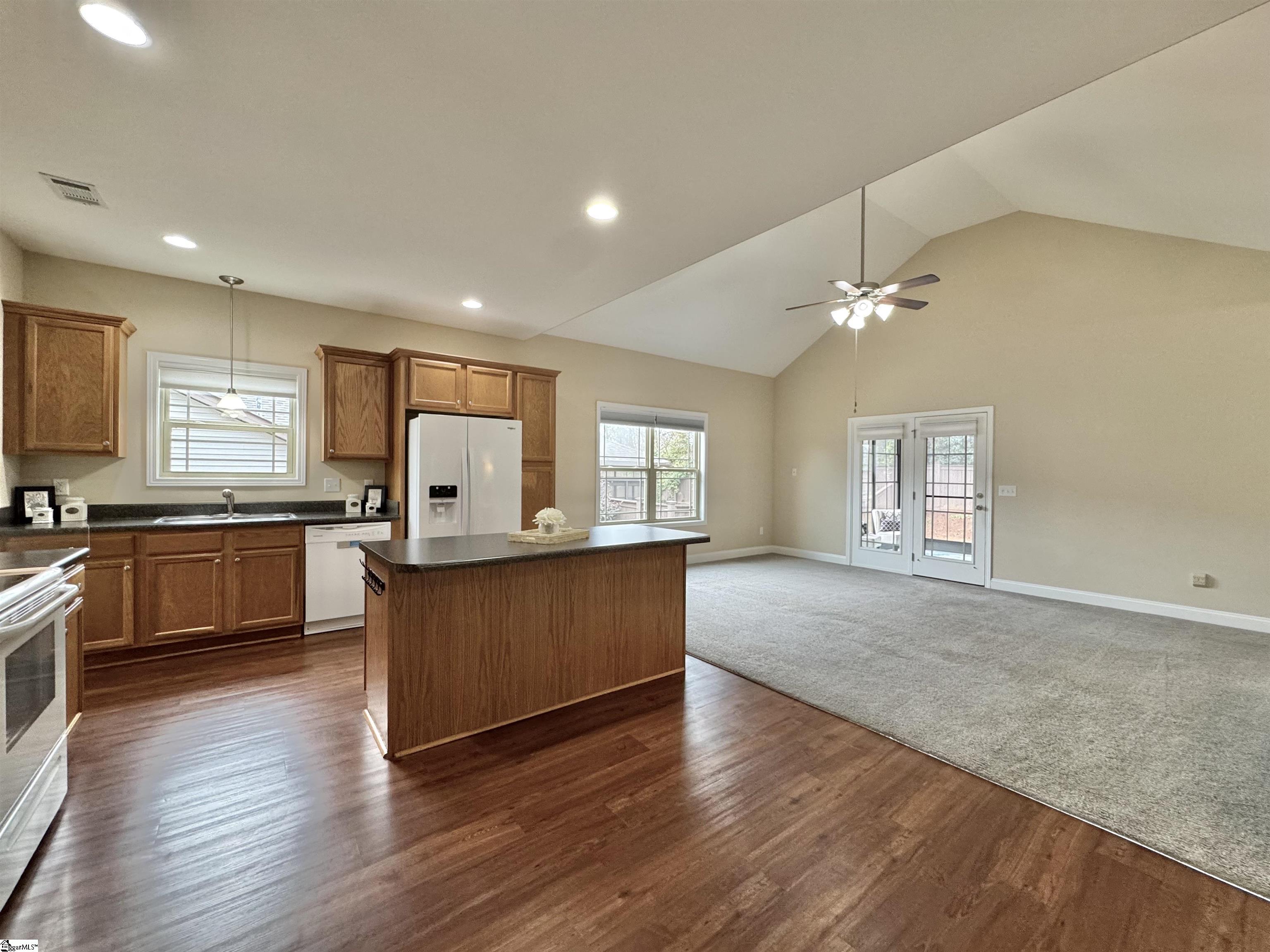 305 Linden Hall Lane Easley, SC 29640 - Photo 9 of 28