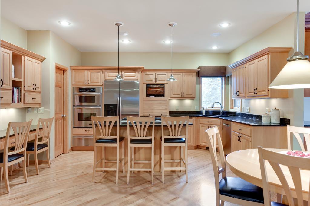 10991 Purdey Road Eden Prairie, MN 55347 - Photo 5 of 23