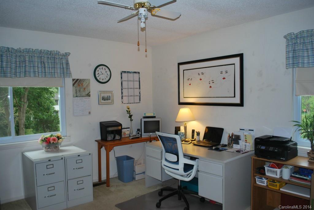 7908 Robin Crest Road Charlotte, NC 28226 - Photo 14 of 22 Gallery Image 14