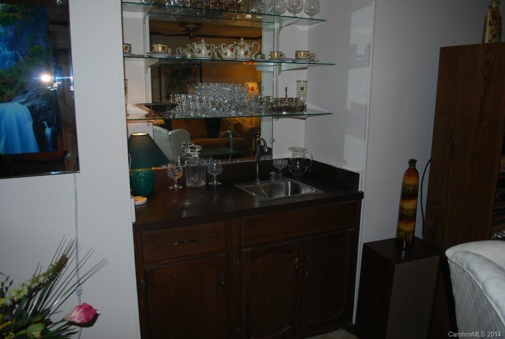 7908 Robin Crest Road Charlotte, NC 28226 - Photo 7 of 22 Gallery Image 7