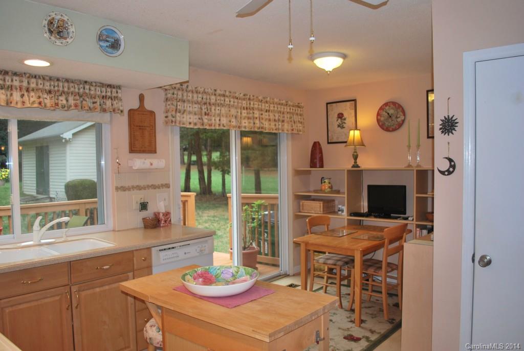 7908 Robin Crest Road Charlotte, NC 28226 - Photo 9 of 22 Gallery Image 9