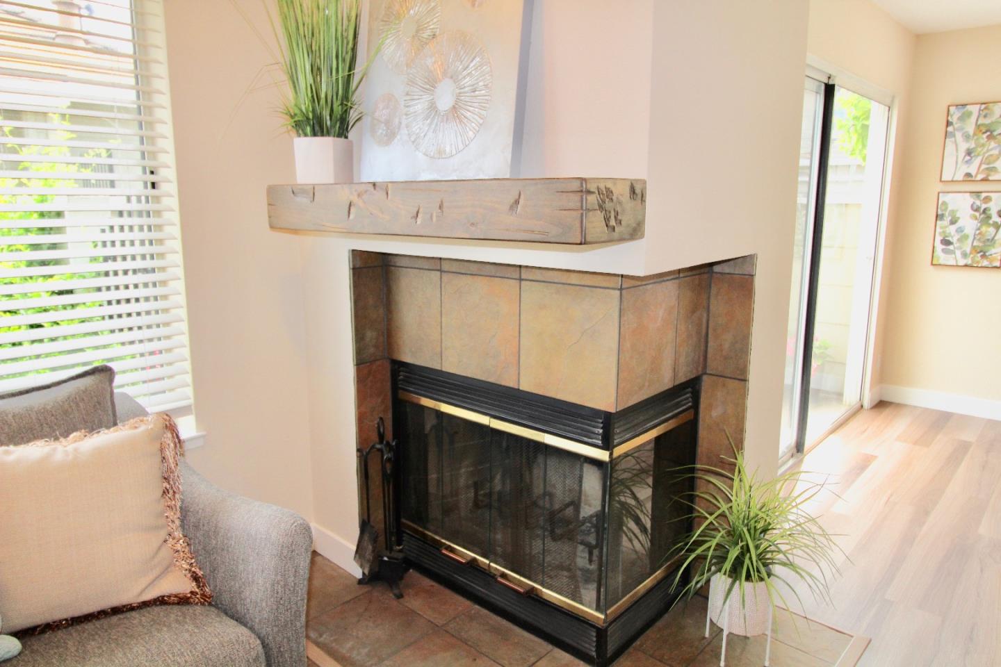 60 Cherryton Lane San Jose, CA 95136 - Photo 12 of 31 a living room with furniture