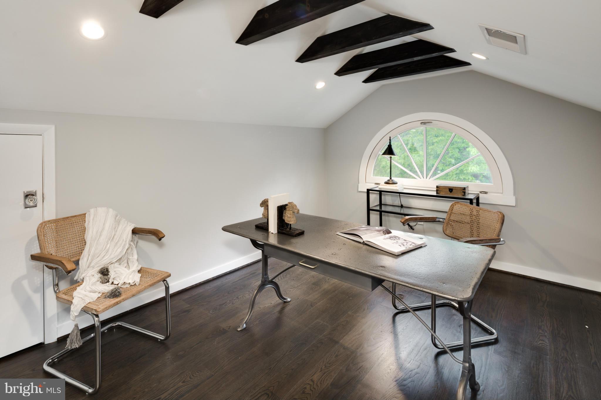 3507 Woodley Road Northwest Washington, DC 20016 - Photo 16 of 29 Loft