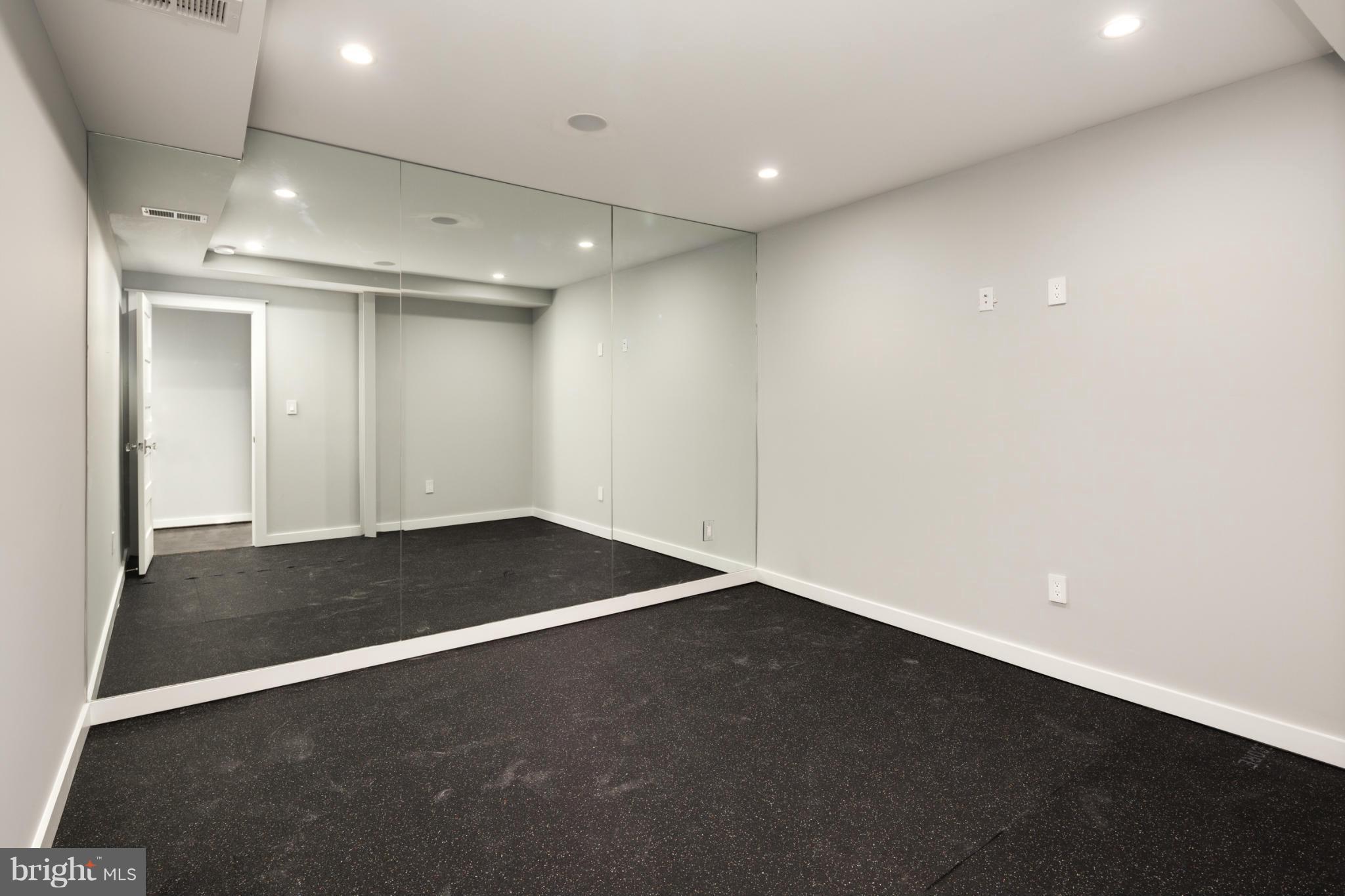 3507 Woodley Road Northwest Washington, DC 20016 - Photo 26 of 29 Gym