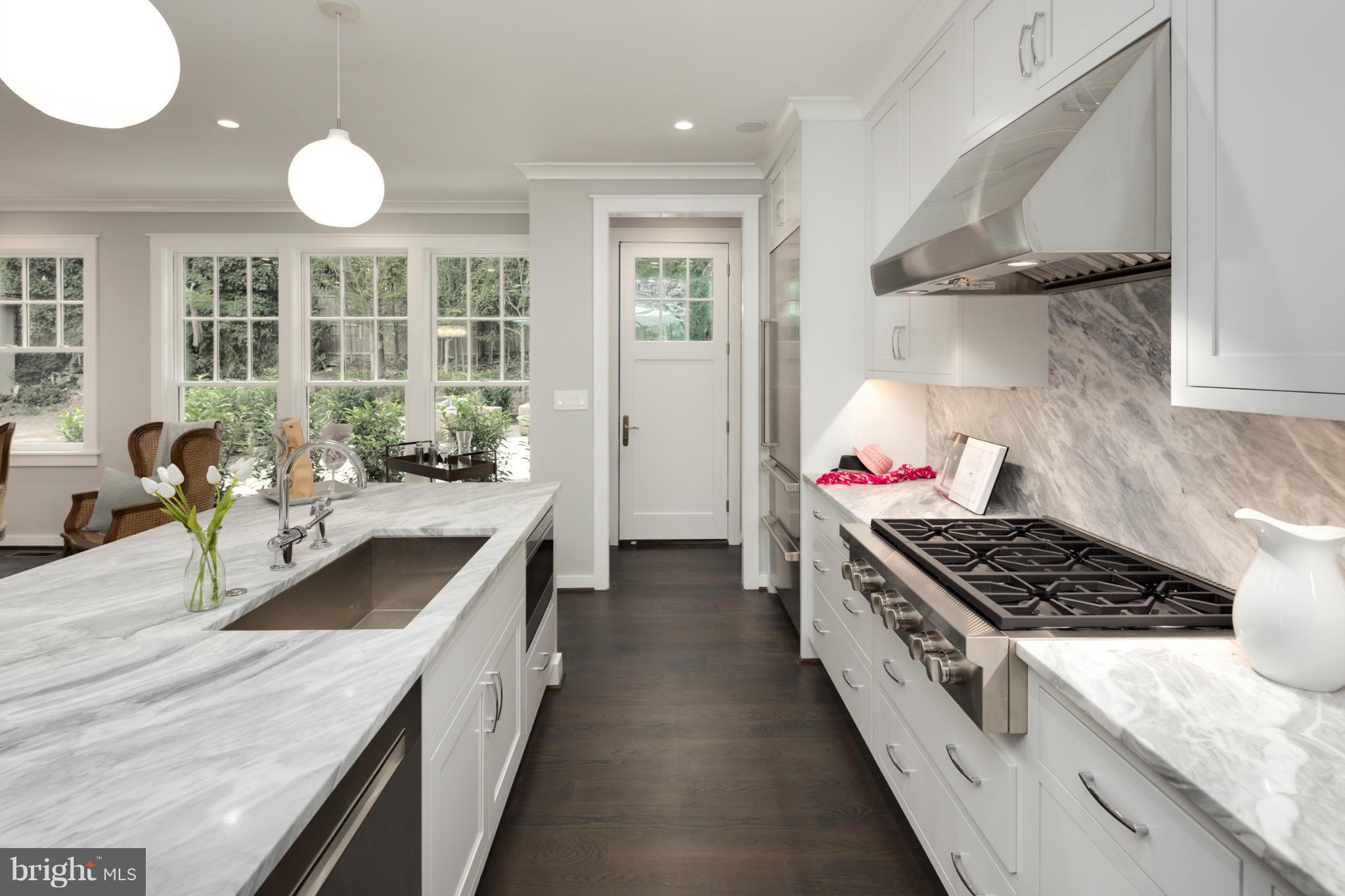3507 Woodley Road Northwest Washington, DC 20016 - Photo 10 of 29 Kitchen