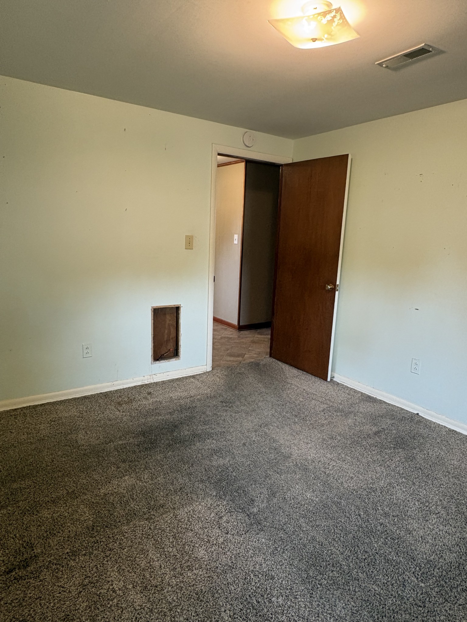 919 Oak Street Manchester, TN 37355 - Photo 11 of 37