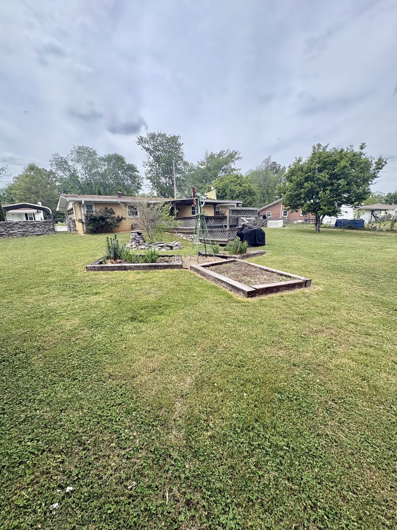 919 Oak Street Manchester, TN 37355 - Photo 23 of 37