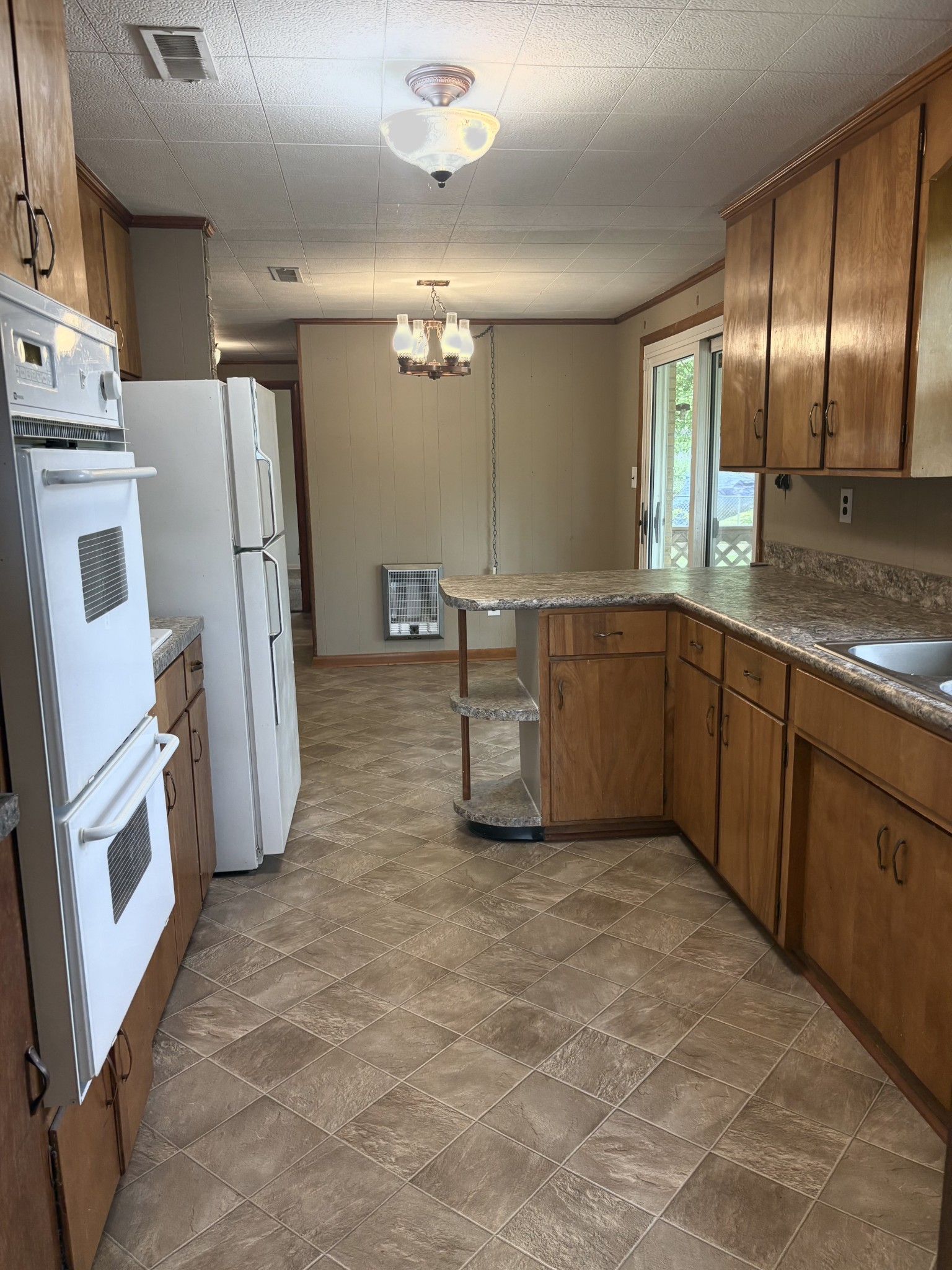919 Oak Street Manchester, TN 37355 - Photo 8 of 37