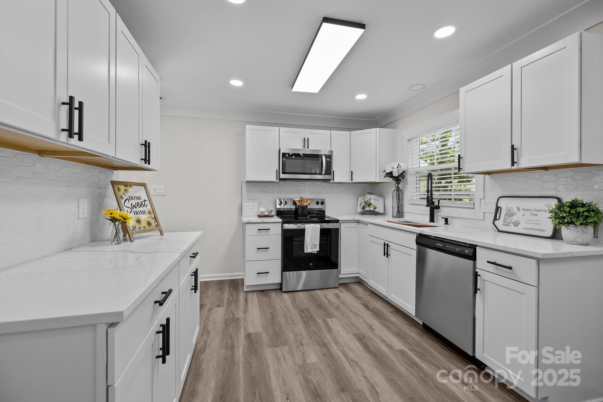 7219 Spring Morning Lane Charlotte, NC 28227 - Photo 7 of 36