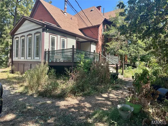 $395,000 | 1312 Old Trenton Road, Highland, IL 62249