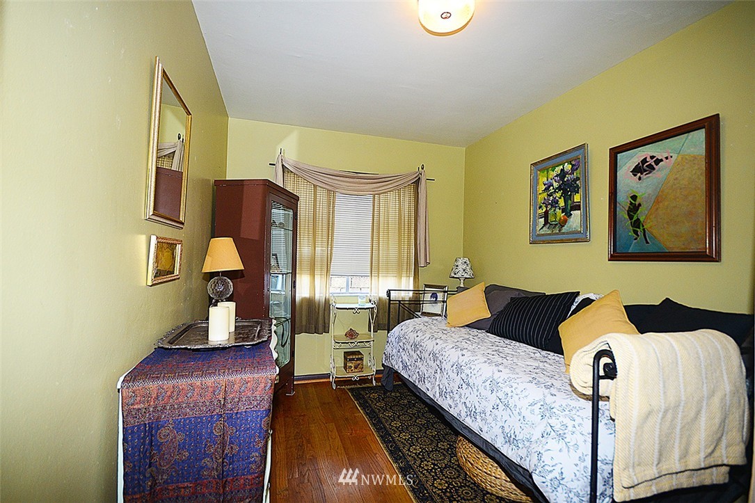 1909 North 55th Street Seattle, WA 98103 - Photo 10 of 18 Gallery Image 10