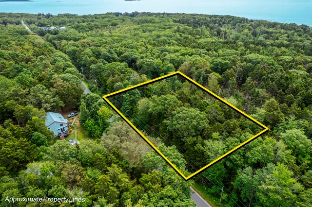 $257,500 | 151 Brackett Avenue, Portland, ME 04108