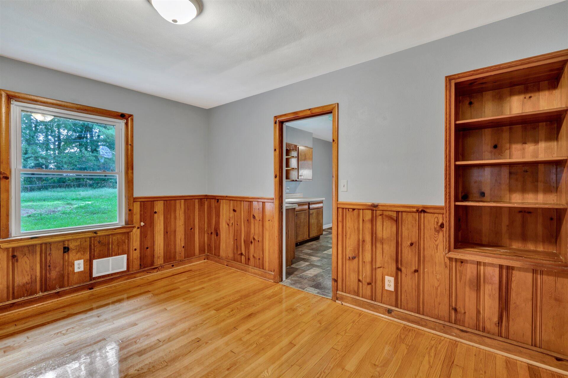 1056 Glenn Ridge Road Northwest Roanoke, VA 24017 - Photo 16 of 34 14-DSC5789