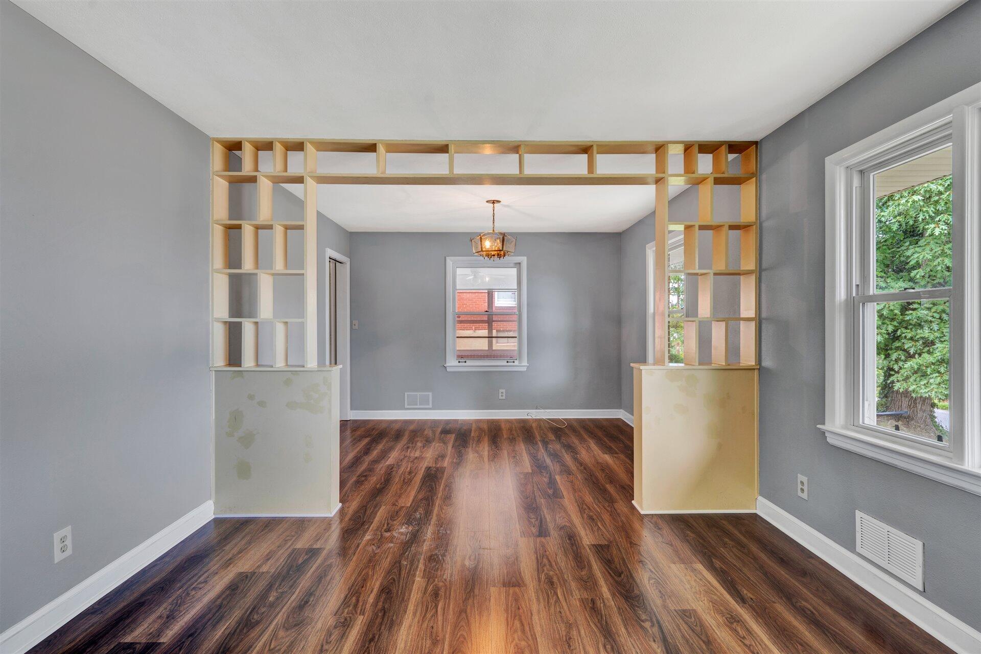 1056 Glenn Ridge Road Northwest Roanoke, VA 24017 - Photo 9 of 34 07-DSC5759