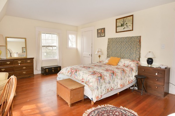 36 Saxon Road Newton, MA 02461 - Photo 17 of 26