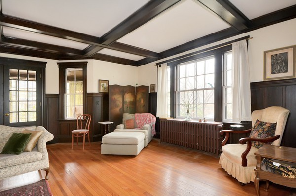 36 Saxon Road Newton, MA 02461 - Photo 5 of 26