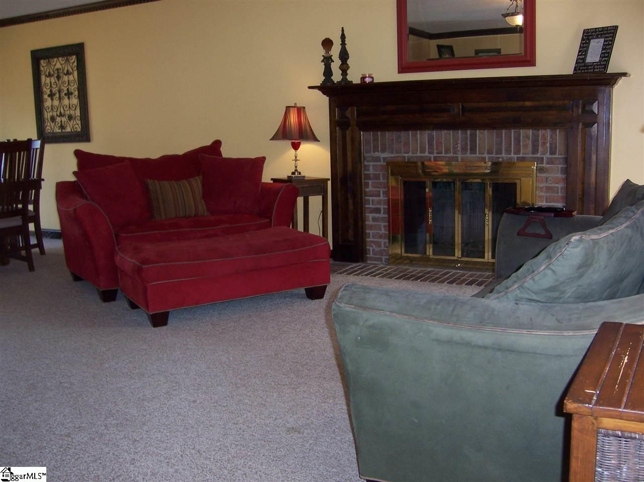 101 Enoree Circle Greer, SC 29650 - Photo 3 of 34 Gallery Image 3