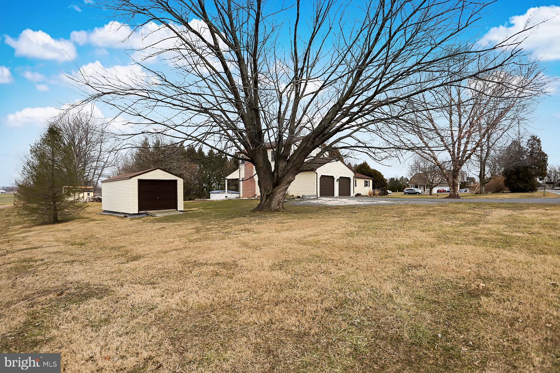 253 South View Road Fleetwood, PA 19522 - Photo 2 of 35 Side view showing the extra garage.