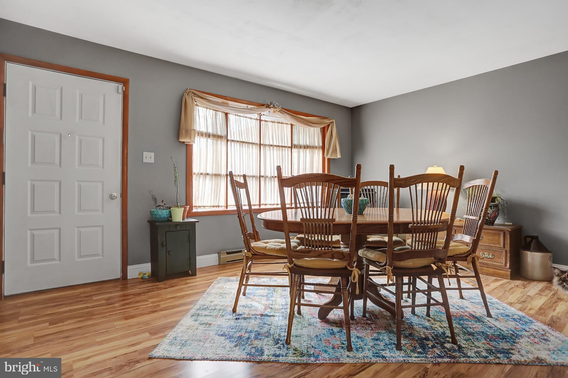 253 South View Road Fleetwood, PA 19522 - Photo 15 of 35 Dining area, or could be formal living room.