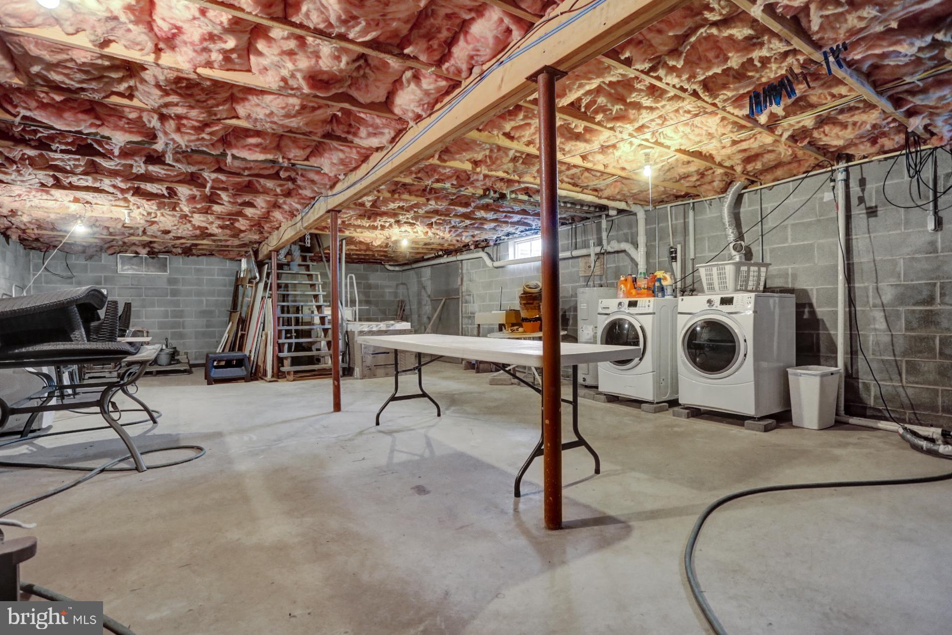 253 South View Road Fleetwood, PA 19522 - Photo 29 of 35 Lower level with outside entrance.