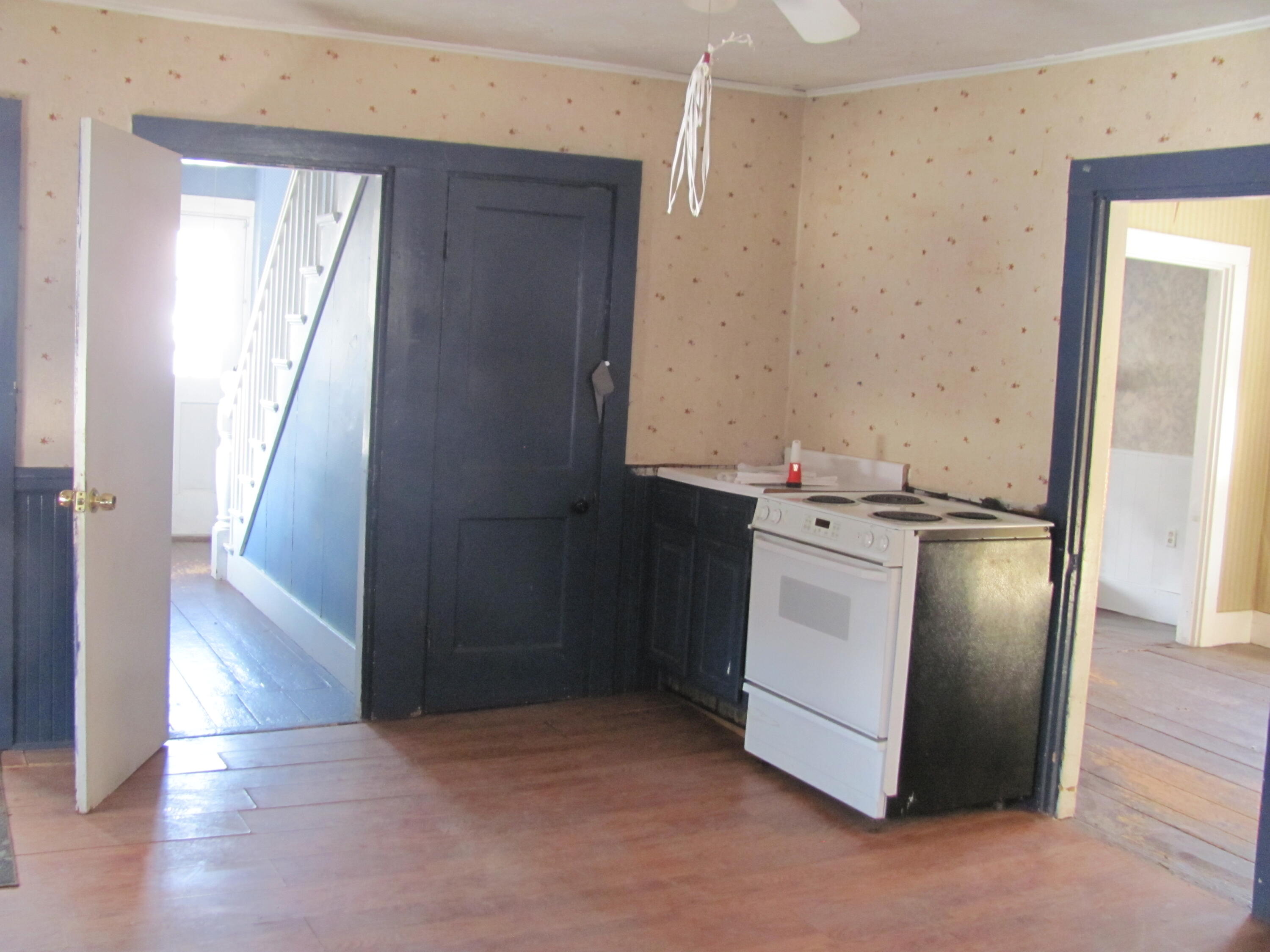 1 Hall Street Kennebunk, ME 04043 - Photo 5 of 20 Burr Estate 200