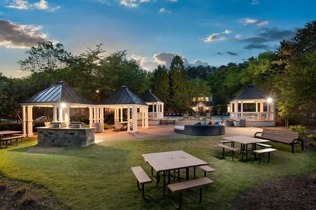 $1,653 | 100 Ashford Gables Drive, Unit 8A212, Dunwoody, GA 30338