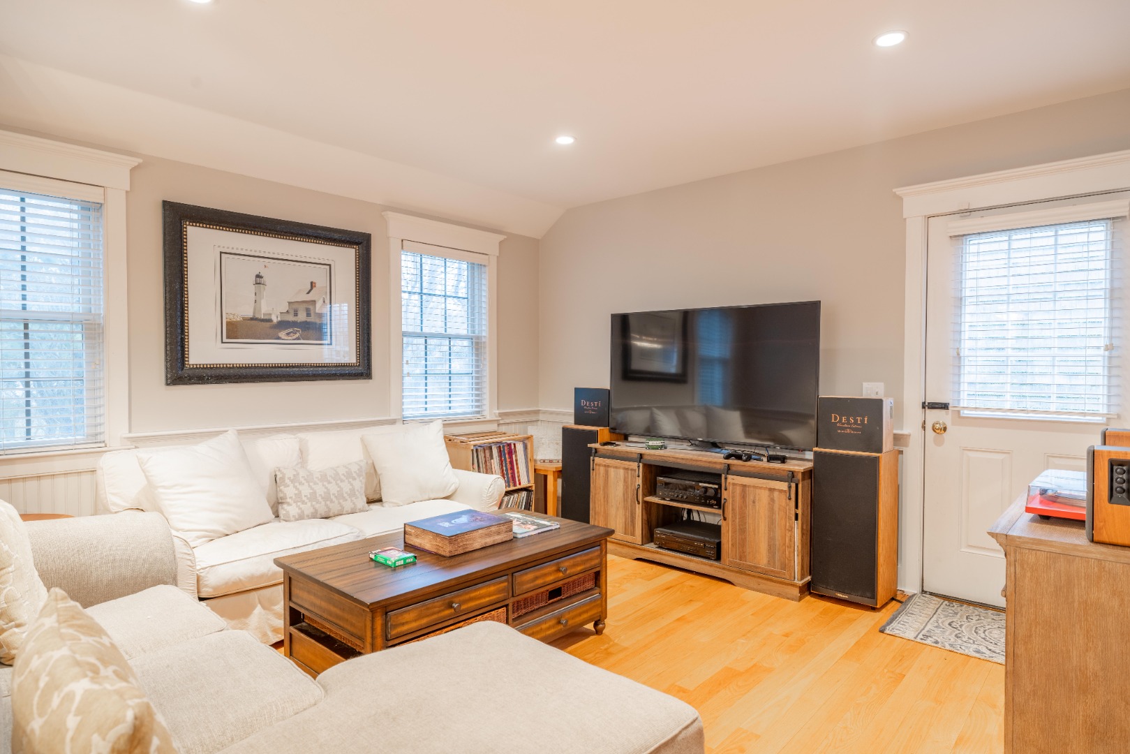 42 Nobadeer Farm Road, Unit E Nantucket, MA 02554 - Photo 5 of 12 Gallery Image 5