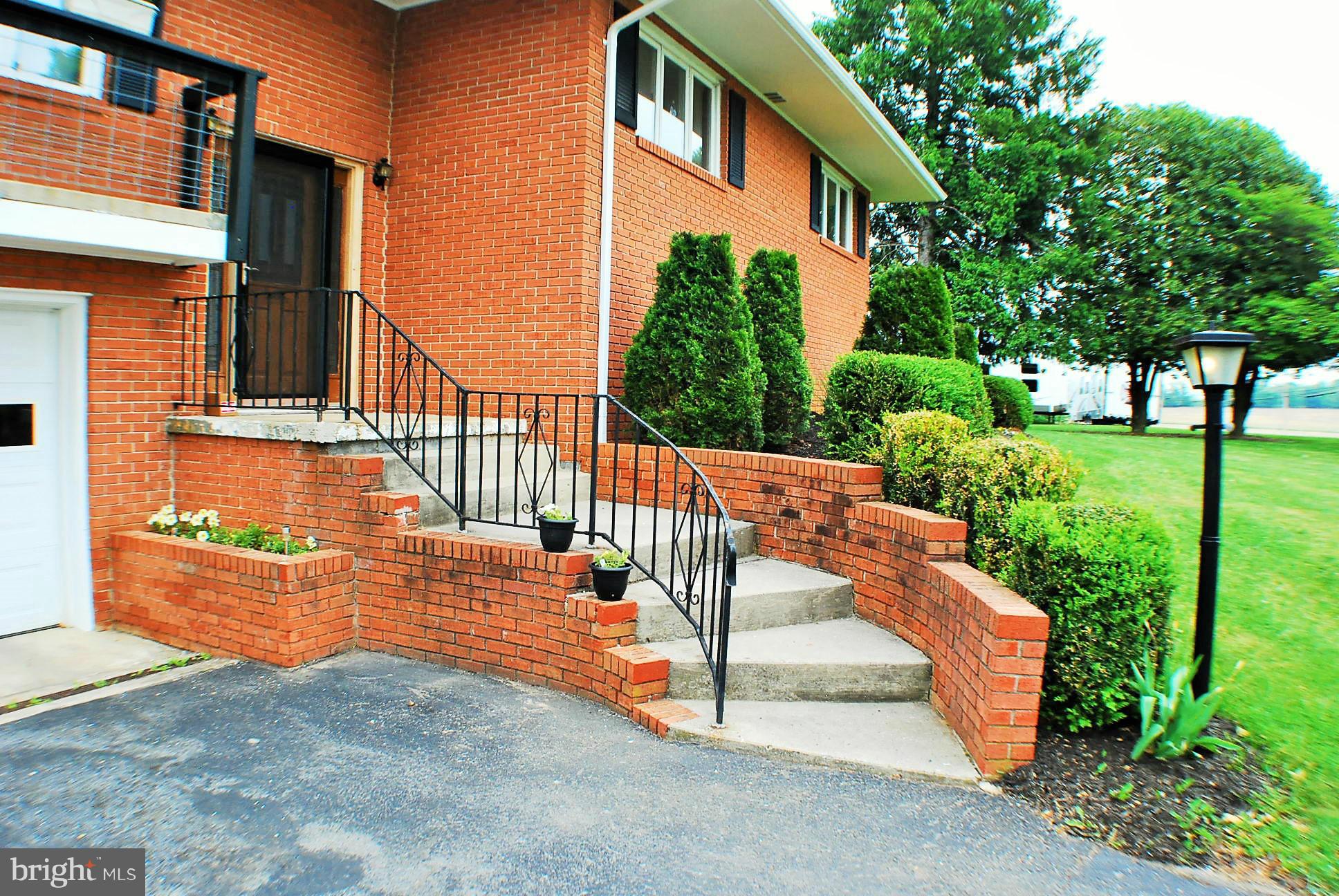 7995 Summit Point Road Charles Town, WV 25414 - Photo 2 of 30 Exterior (General)