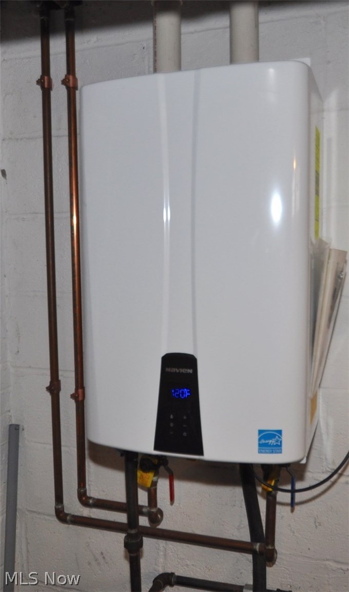 3621 Berkeley Road Cleveland Heights, OH 44118 - Photo 22 of 23 Many updates to this home including tankless hot water tank for nice hot long showers