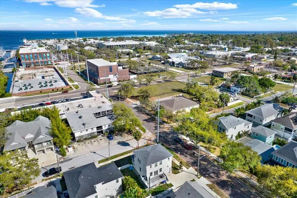 $3,600 | 1299 5th Street South, St. Petersburg, FL 33701