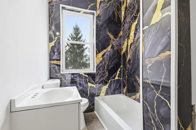 $1,100 | 3295 Rochester Street, Unit 2, Detroit, MI 48206