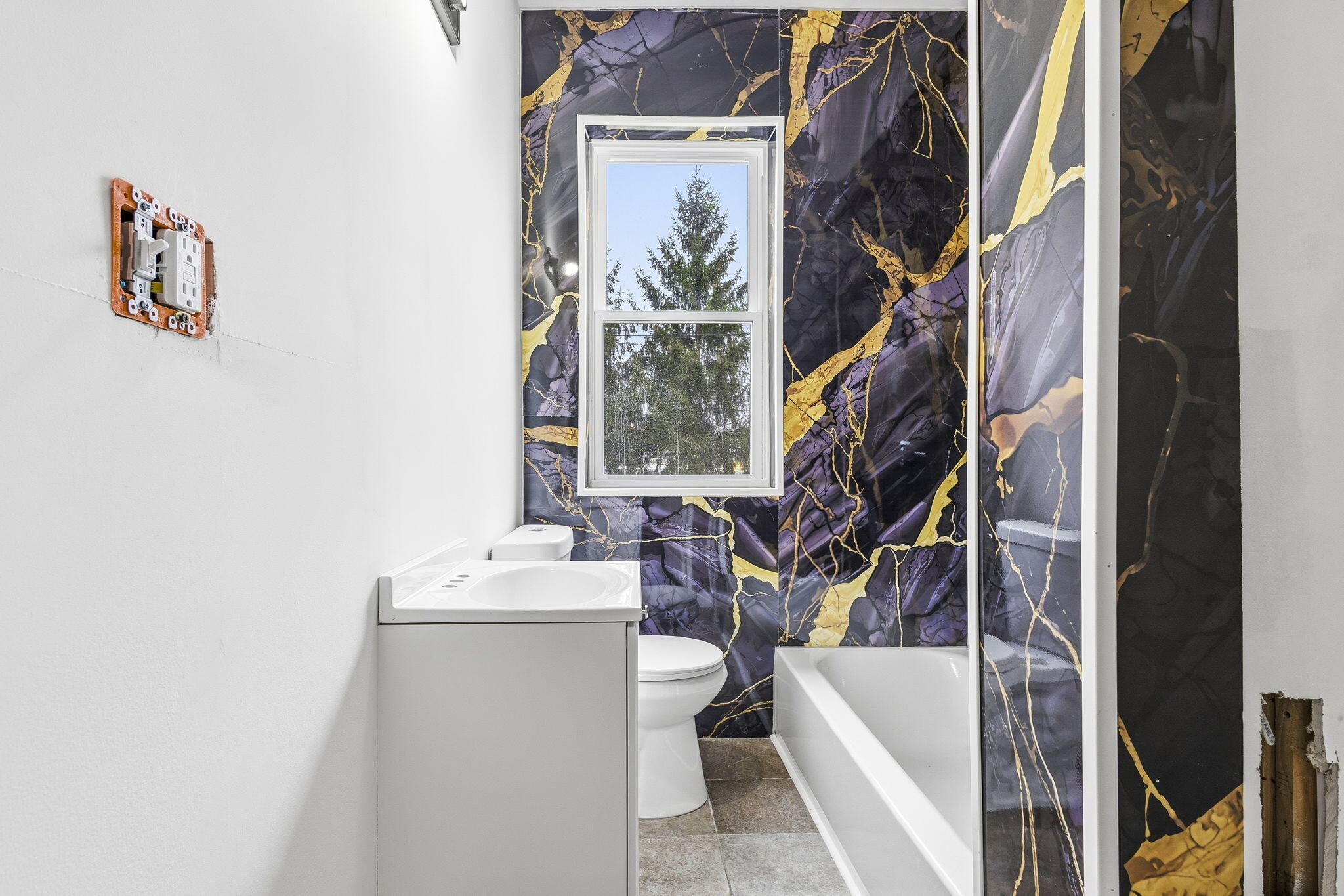 3295 Rochester Street, Unit 2 Detroit, MI 48206 - Photo 12 of 12 18-web-or-mls-Rochester_3295_Unit2 - Bat