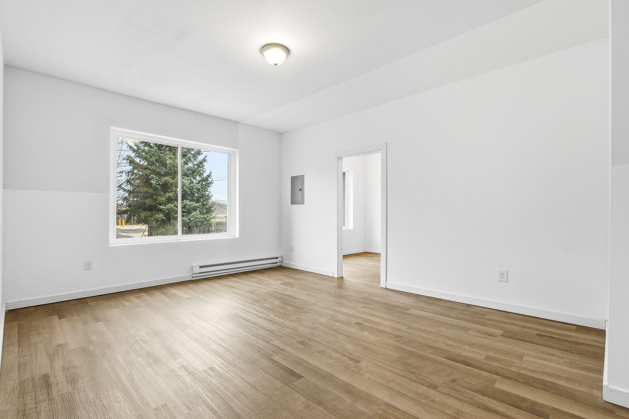 3295 Rochester Street, Unit 2 Detroit, MI 48206 - Photo 4 of 12 10-web-or-mls-Rochester_3295_Unit2 - Liv