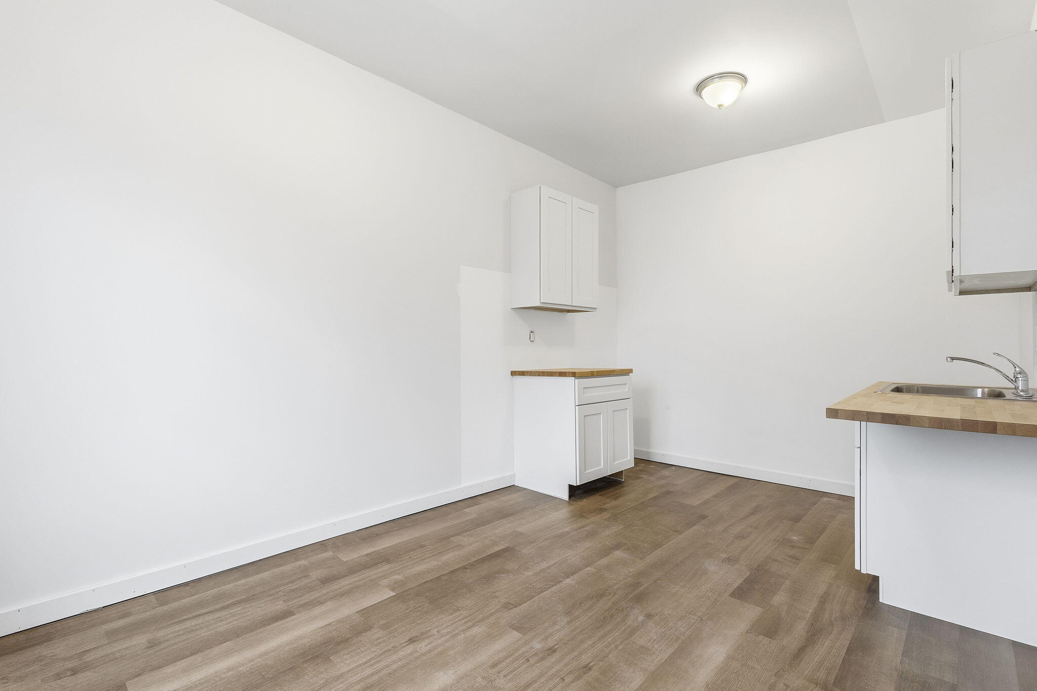 3295 Rochester Street, Unit 2 Detroit, MI 48206 - Photo 6 of 12 12-web-or-mls-Rochester_3295_Unit2 - Kit