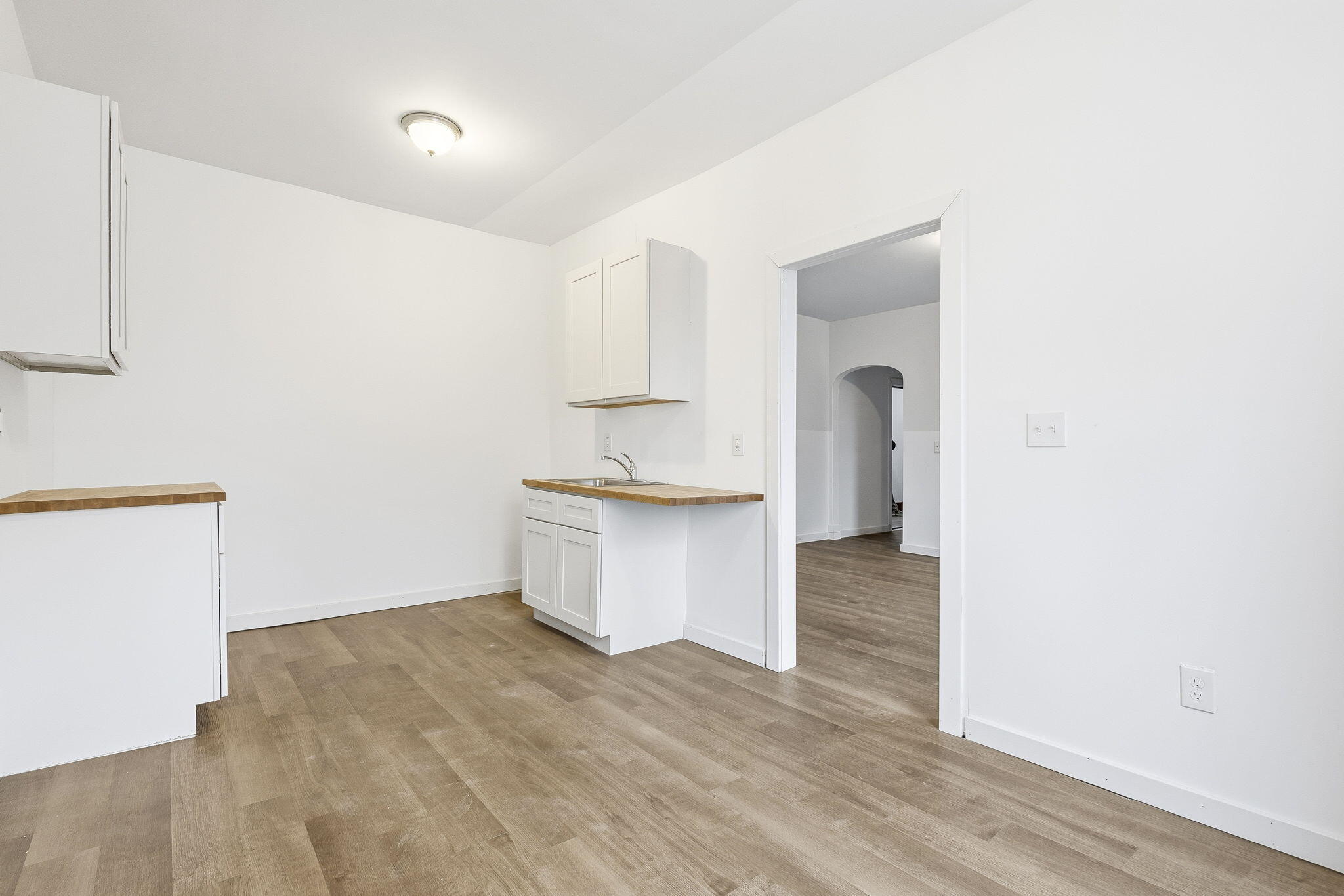 3295 Rochester Street, Unit 2 Detroit, MI 48206 - Photo 7 of 12 13-web-or-mls-Rochester_3295_Unit2 - Kit