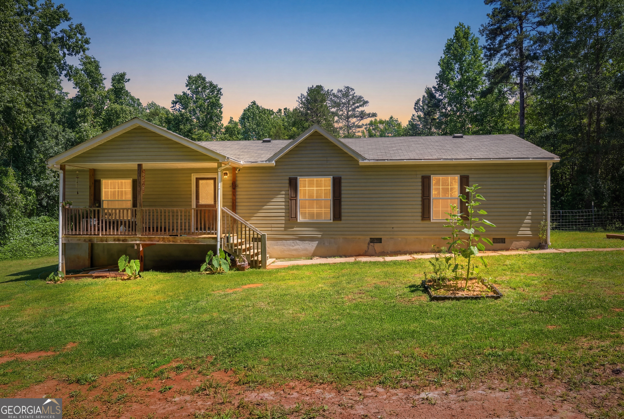 490 Gum Log Creek Road Martin, GA 30557 - Photo 2 of 35