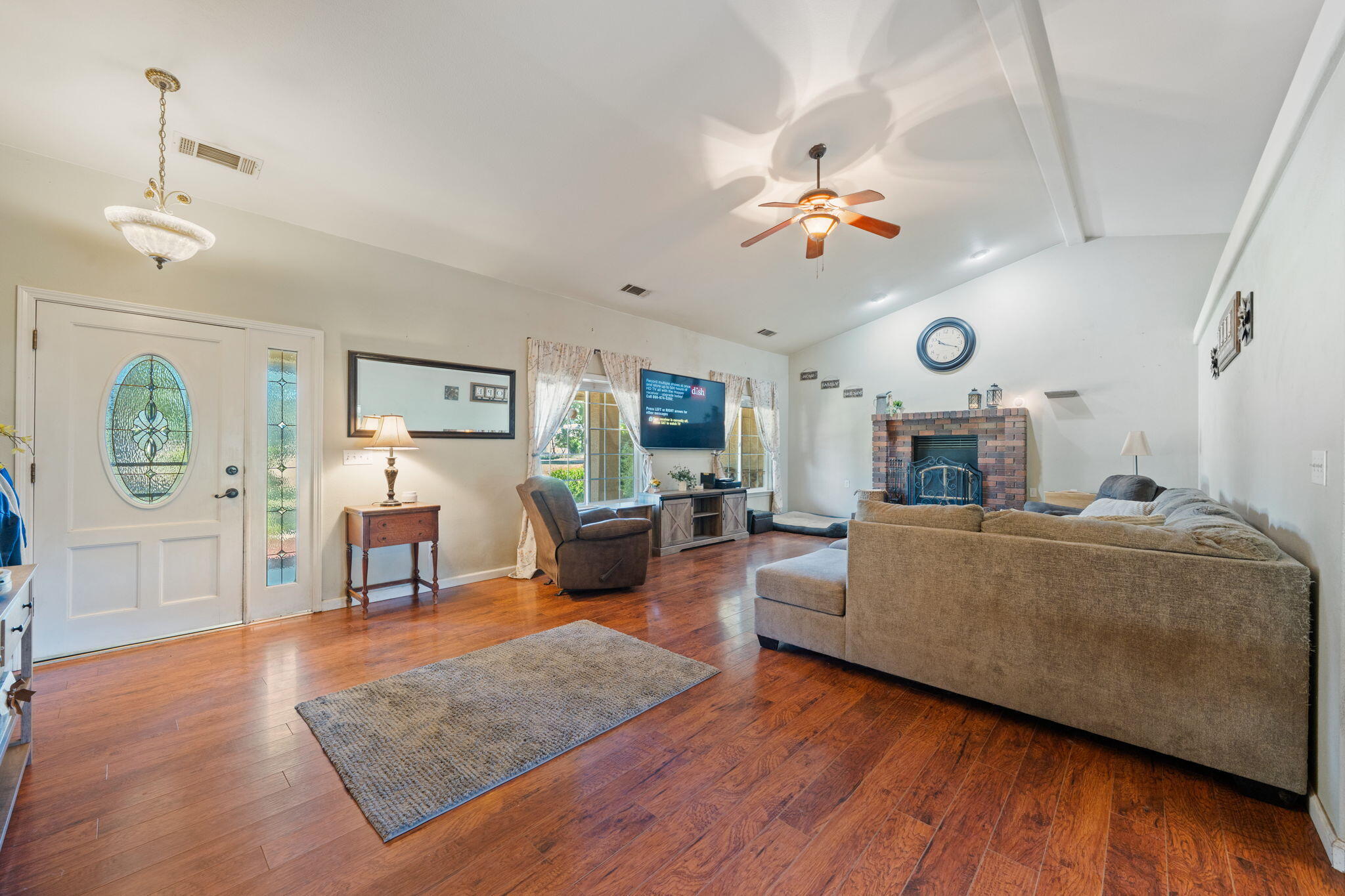 10971 Oak Run Road Oak Run, CA 96069 - Photo 10 of 49 Spacious Living Area